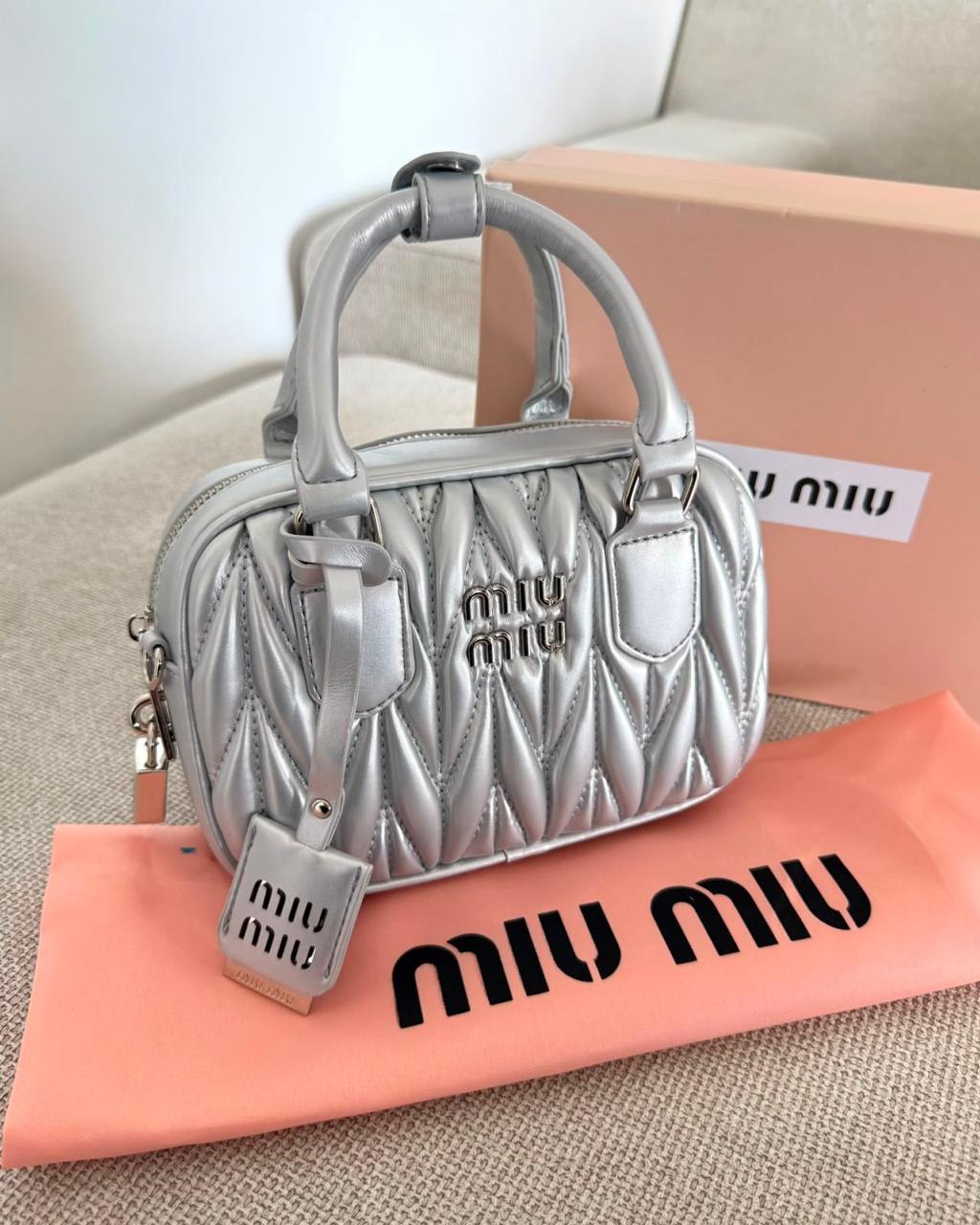 BOLSO  MIU MIU PLATEADO